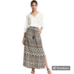 H&M Crinkled Bohemian Maxi Skirt with Slit & Tassel Women's Size 8